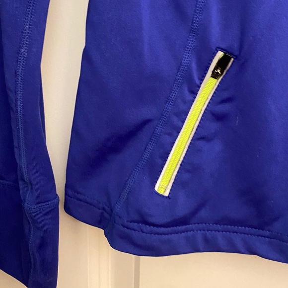 Long Sleeve - Picture 4 of 7